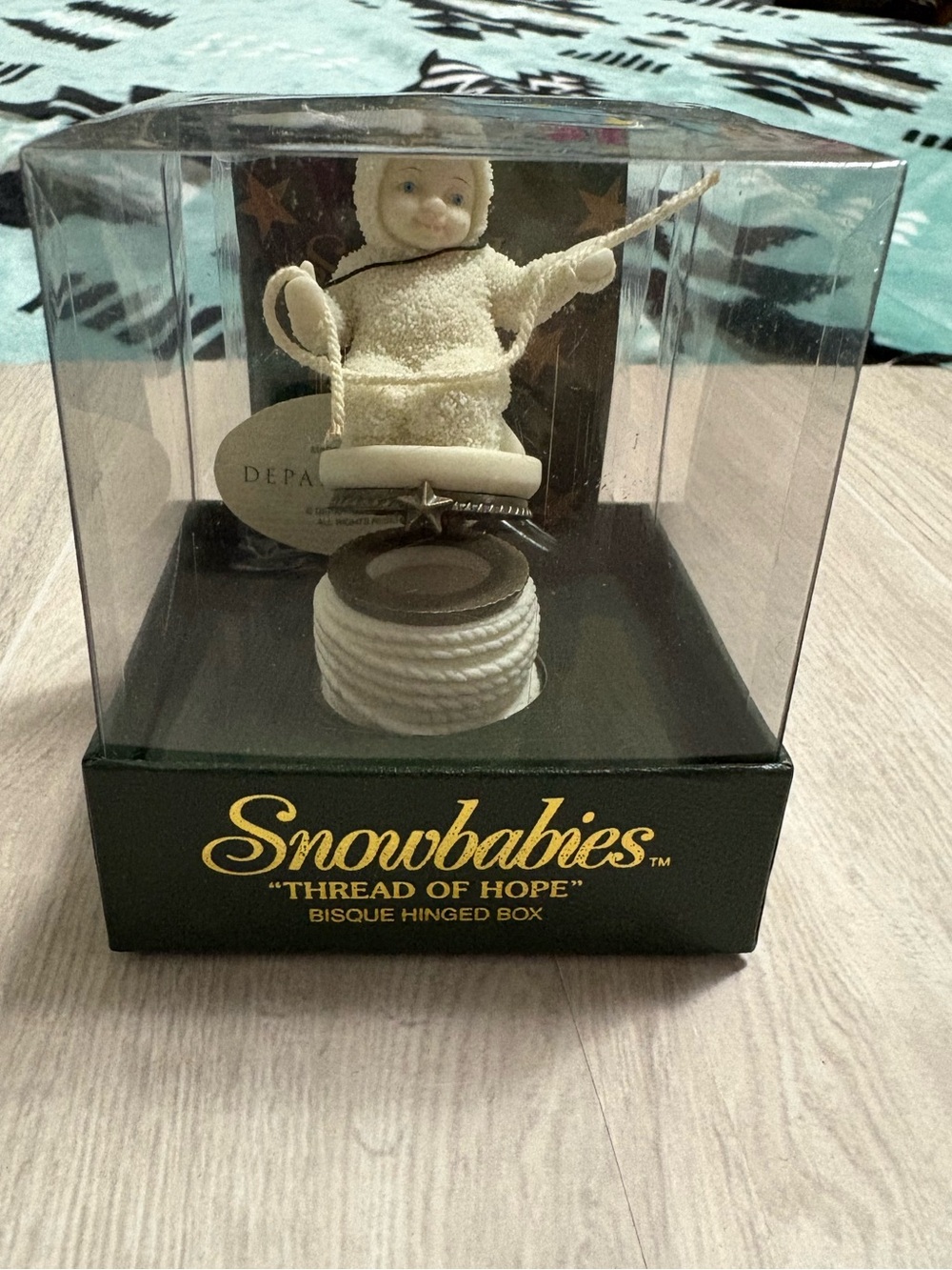 Snowbabies "Thread of Hope Friendship"